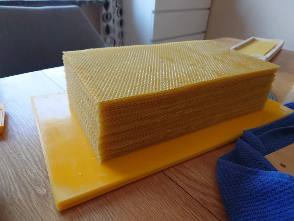 Bunt med vaxmellanväggar